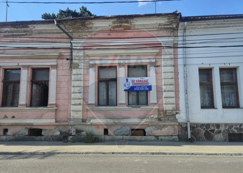Casă / Vilă cu 6 camere de vânzare