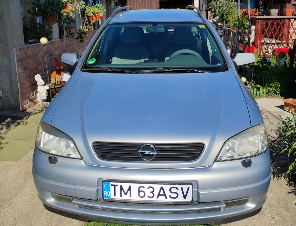 Vând Opel Astra Caravan,an 2002,benzinar,motor de 1,6