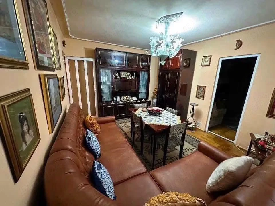 De vanzare apartament cu 2 camere și balcon, mobilat și utilat 44500euro