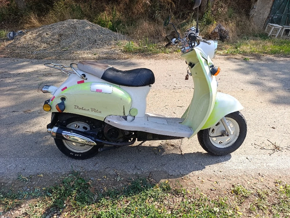scuter Dolce Vita 