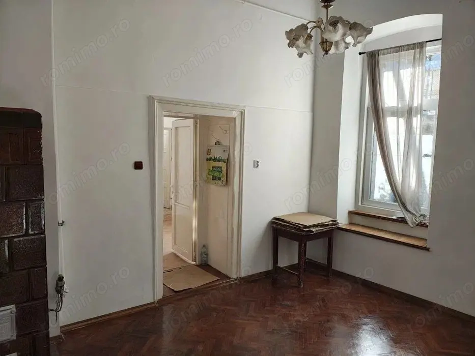 Ultracentral - Inchiriere spatiu birou/locuit  - Piata Trandafirilor