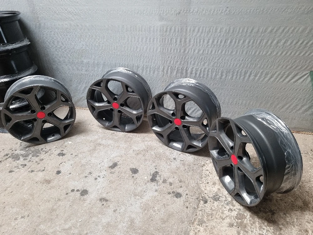 Jante R17 Aliaj 5x114.3 REDS Momo 7.5J ET 42 Dacia Renault Suzuki Hyundai Mazda Toyota Mitsubishi 