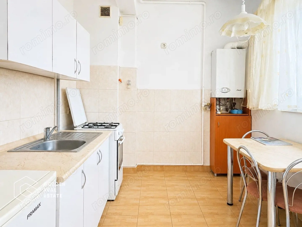 Apartament o camera cu nisa, Ared Uta , bloc nou