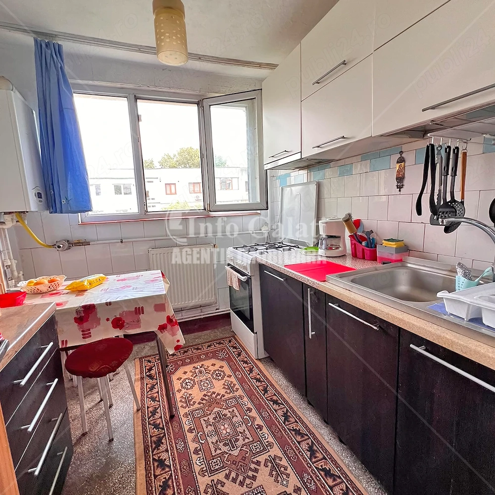 | Apartament cu 3 camere | Micro 16 | Etaj 3 |
