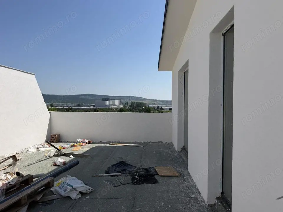 penthouse 4 camere 106.mp utili terase 64 mp
