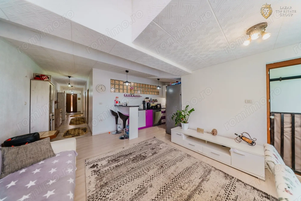 Casă 3 camere de vânzare – Cartier Verde