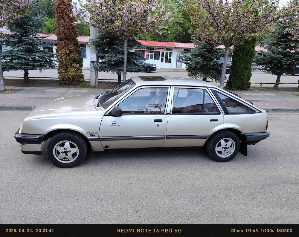 Opel Ascona C, 1986, 1.6 benzină, fără rugină, 39000 km, atestată prin RAR