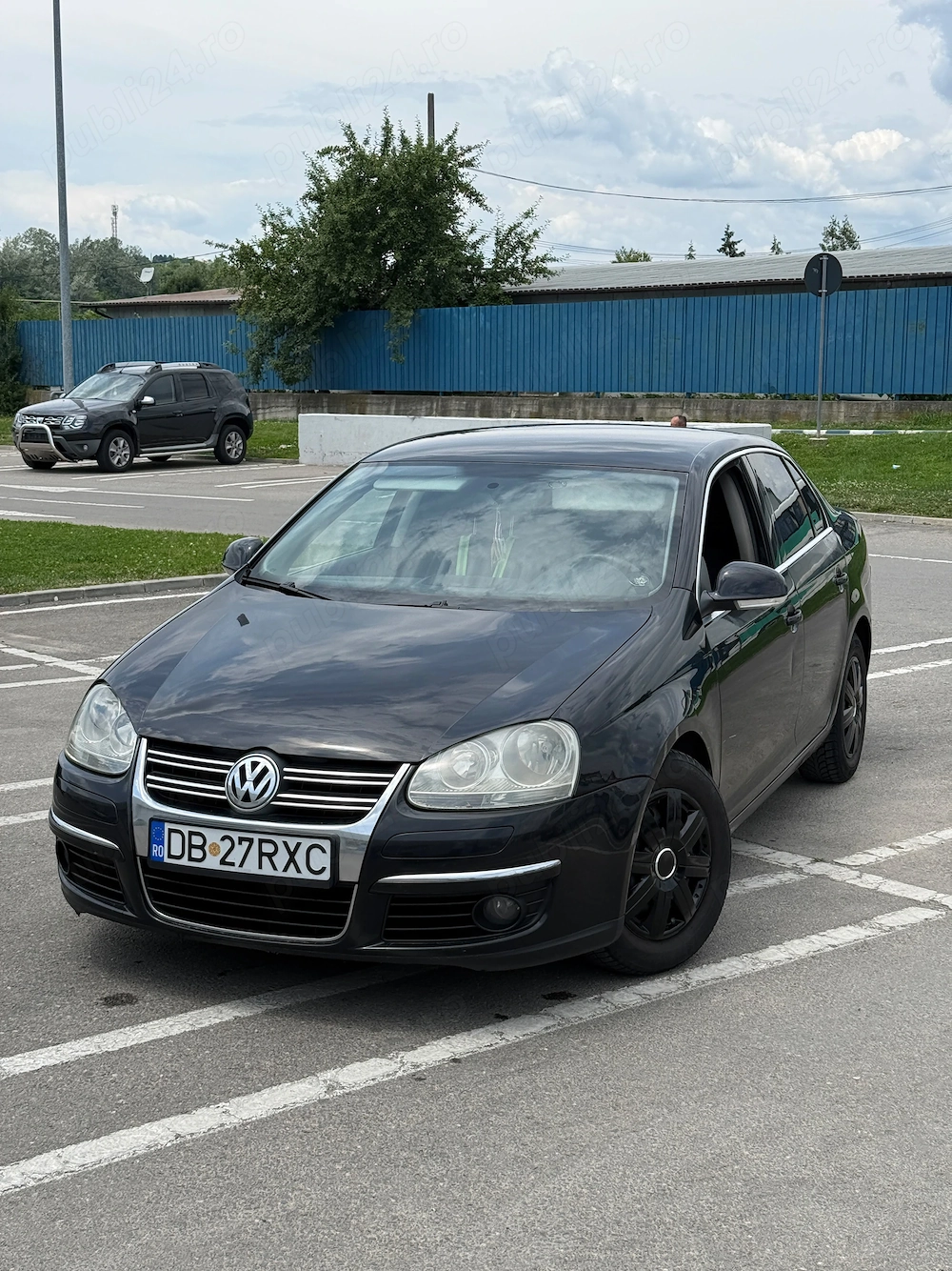 Vând Volkswagen Jetta