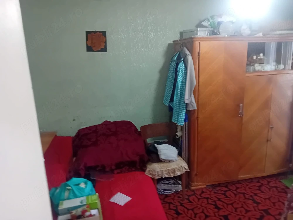 Apartament 2 camere, ultracentral, 50 mp, etaj 1, centrală termică, termopan, termoizolat