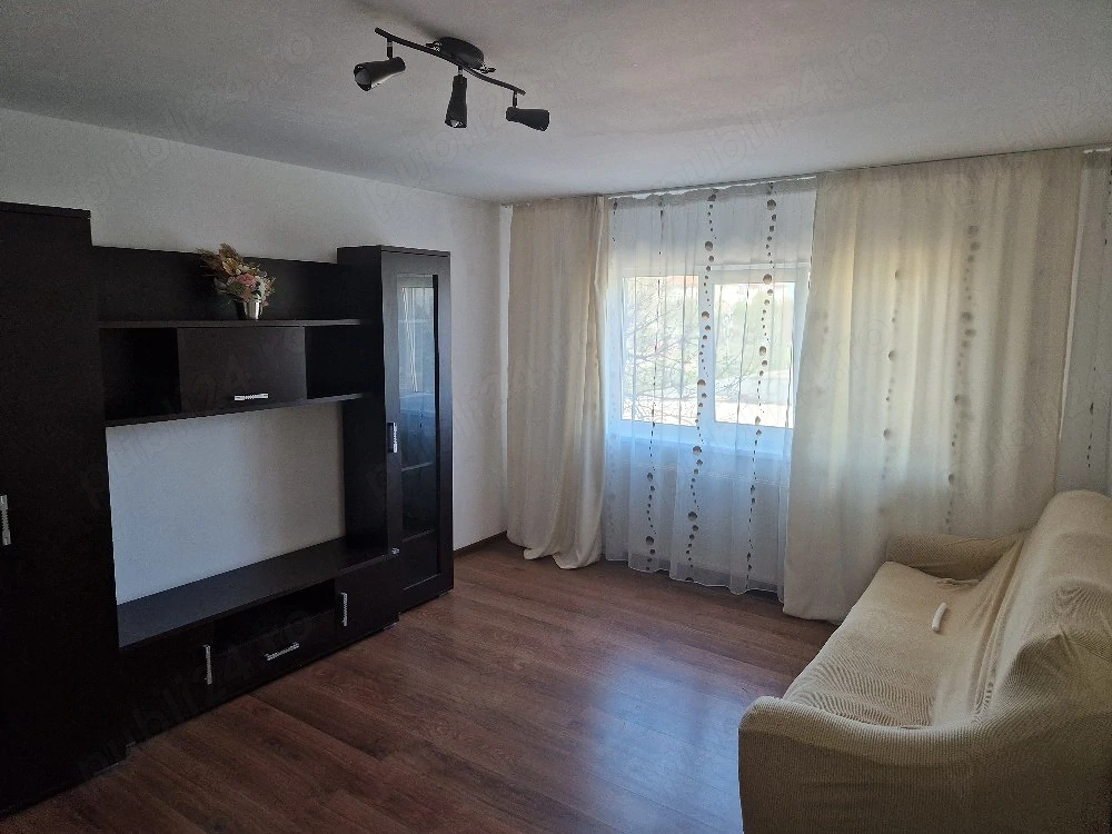 Apartament 3 camere Lunei