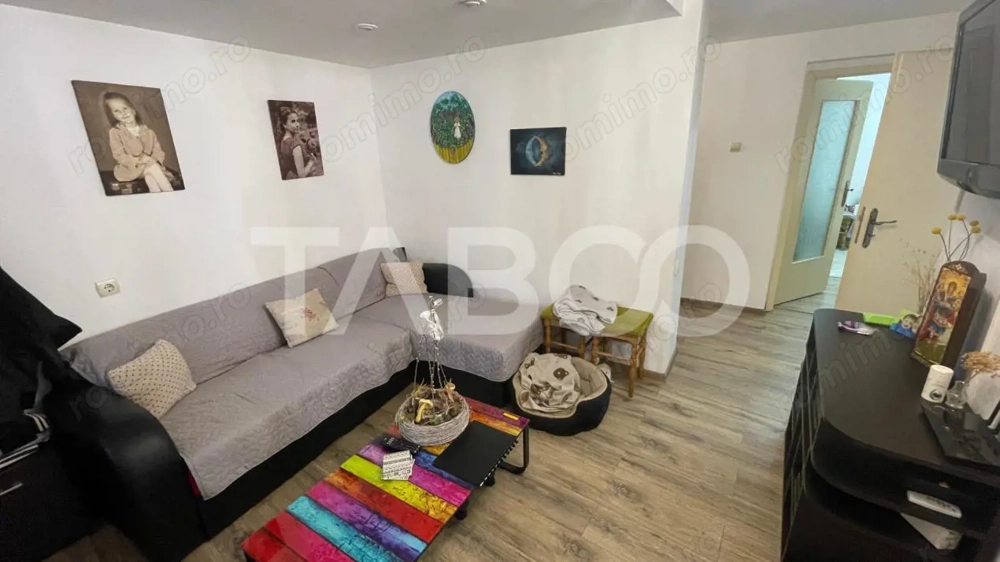 Casa 4 camere de vanzare in Lazaret cu garaj demisol generos mansarda