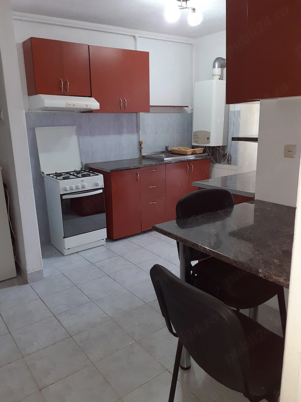 apartament 2 camere mobilat, zona Piata