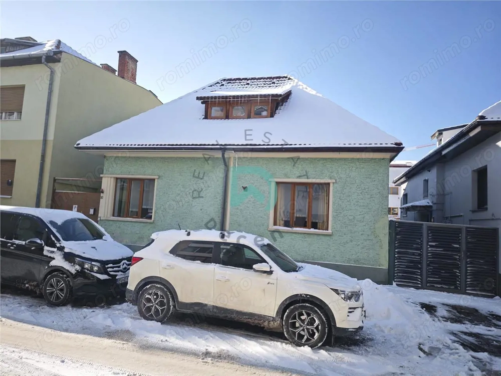 Casa de vanzare, Brasov, zona Centru Civic - pretabil clinica, birouri