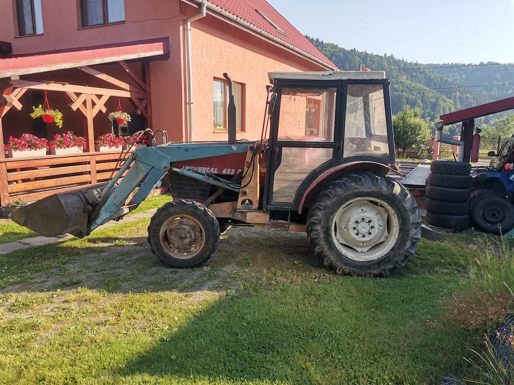Vand tractor UTB 453