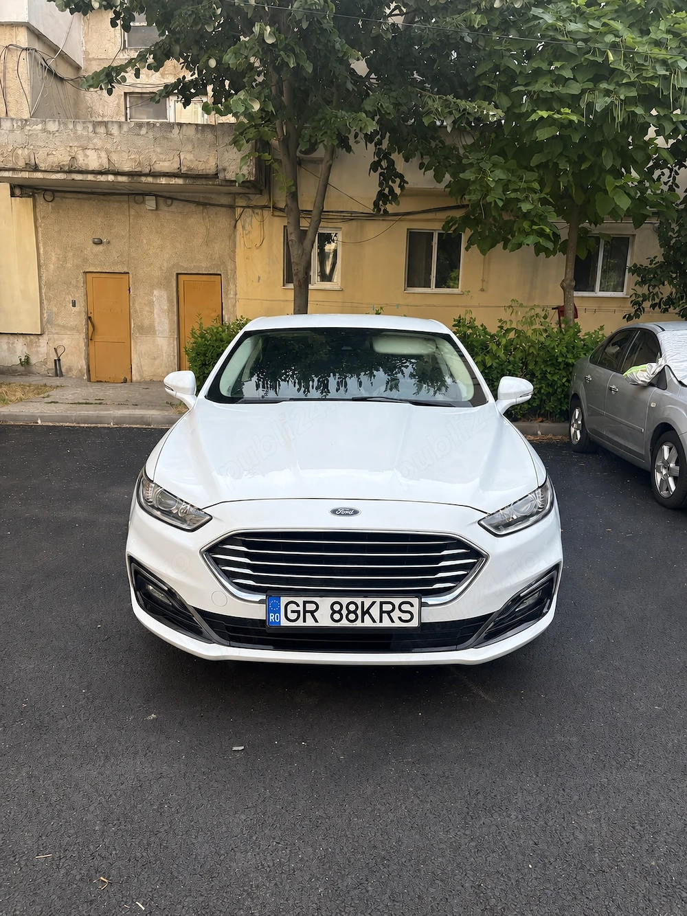 Ford Mondeo 2.0 Hybrid 180 CP Automat   2020