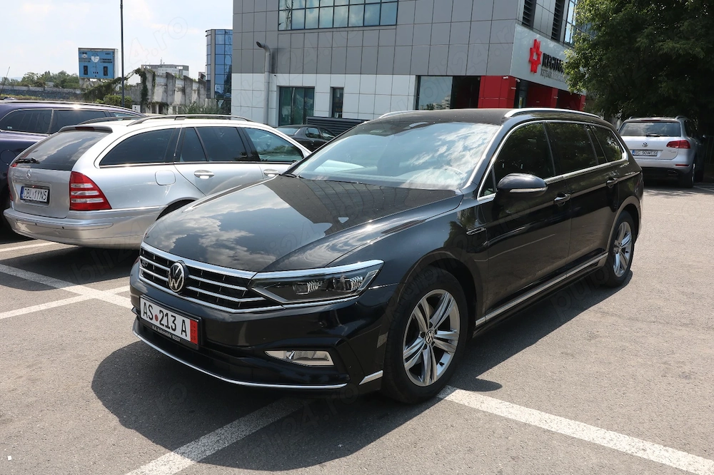 VW Passat R-Line - 2022 - Motor 2.0 tdi - 150 cp - Cutie automata DSG - Germania - Impecabil