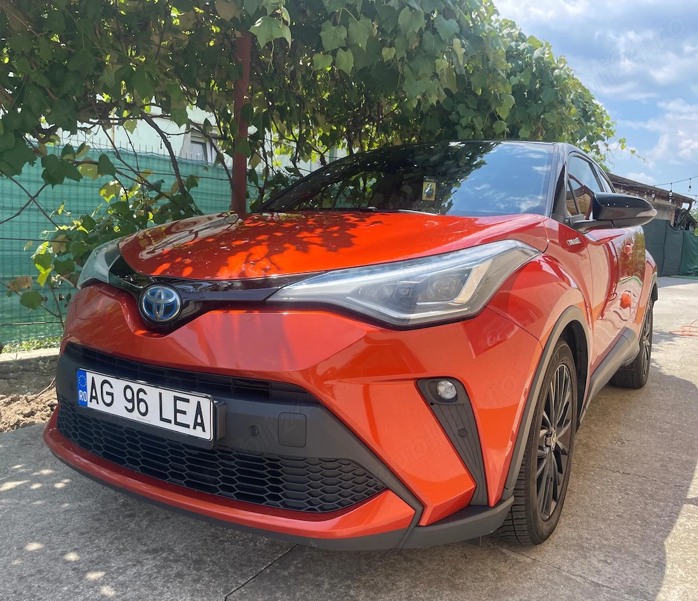Vând Toyota C-HR 2.0 Hybrid 184 CP   Classy (vârful de gamă)   Ediție Limitată   Unic proprietar