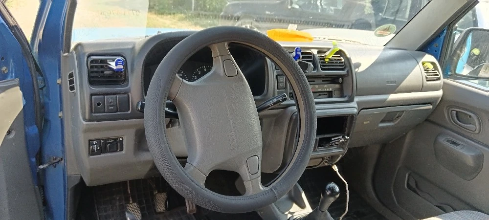 Vând Suzuki Jimny 1,3 benzina 1998.