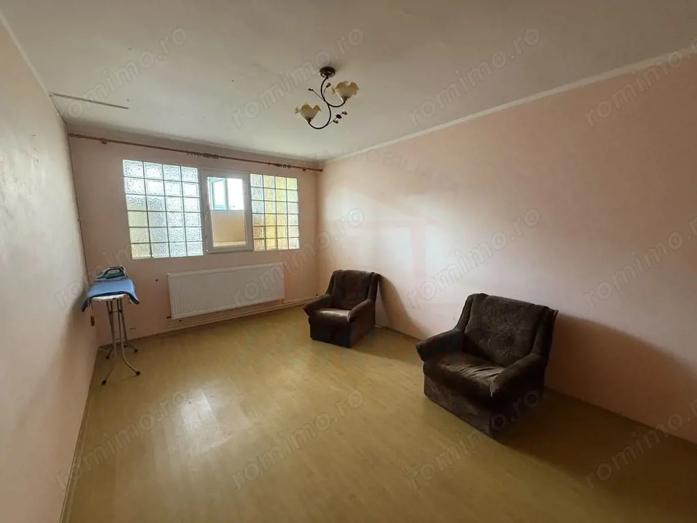 De închiriat 2 camere, Micro 20, 350 Euro/luna