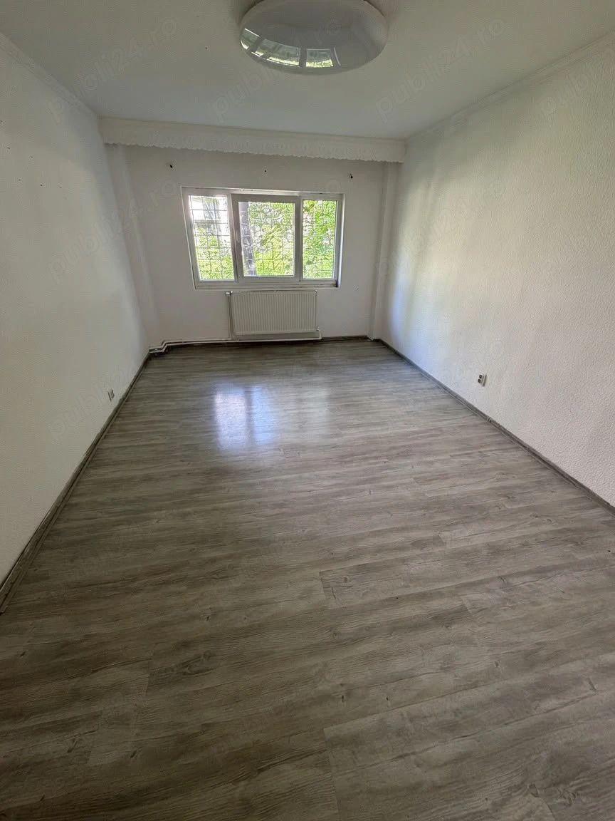 Apartment 3 camere,persoana fizica 77000 Euro