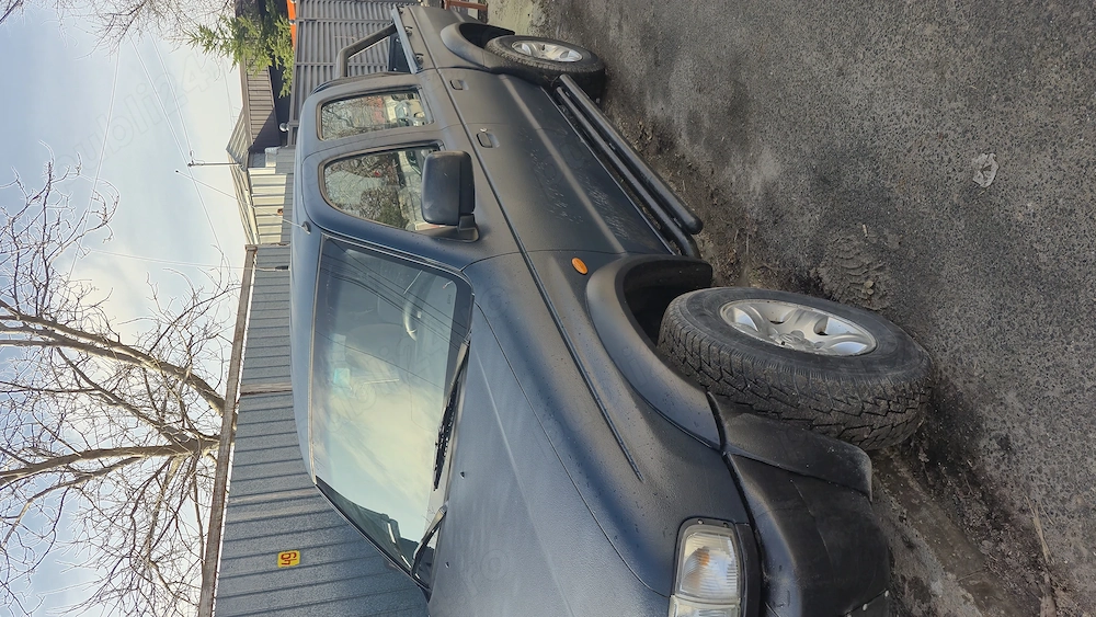 Vand mazda b 2500