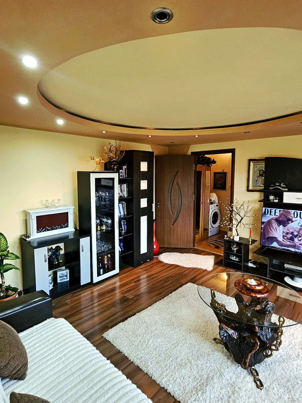 Apartament 2 camere premium, mobilat, centrală proprie zona Cornet