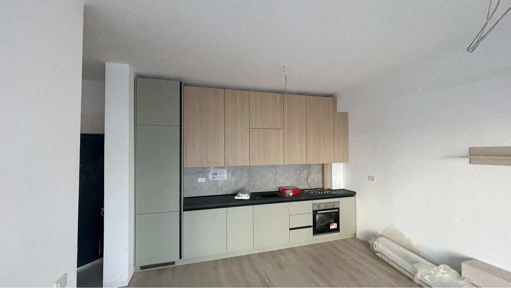 vand apartament 3 camere