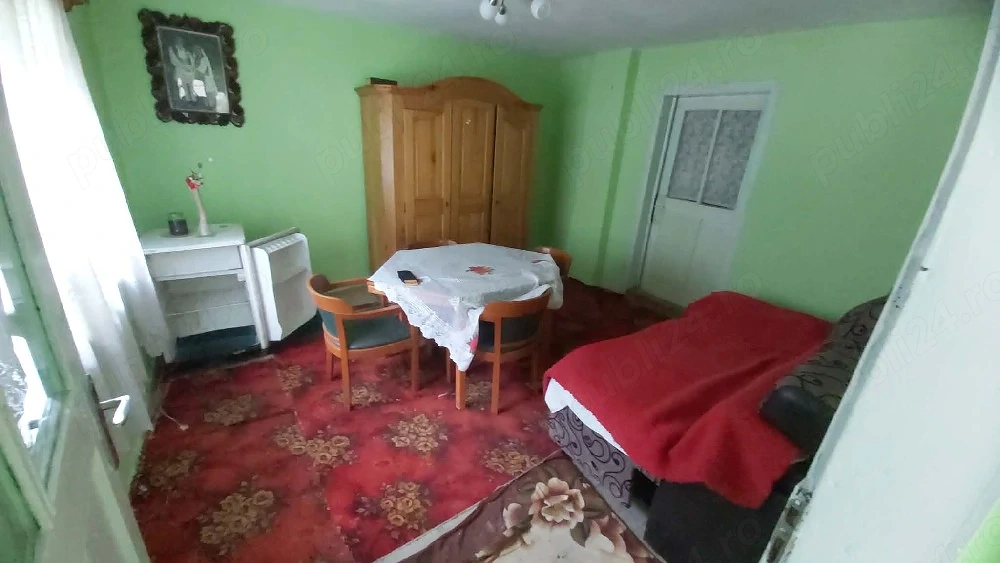 Casa si teren de vanzare 