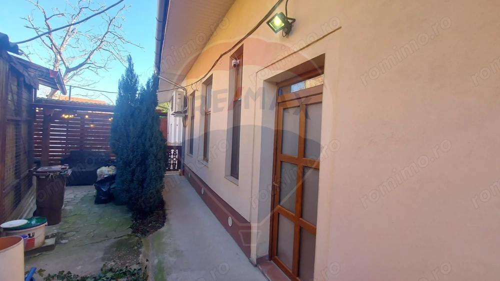 Apartament cu o camera la curte de vanzare pe Ady Endre, Oradea, Bihor
