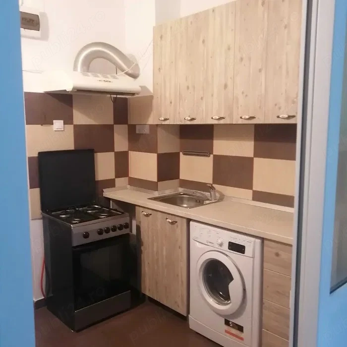 Garsoniera de vanzare zona Cet