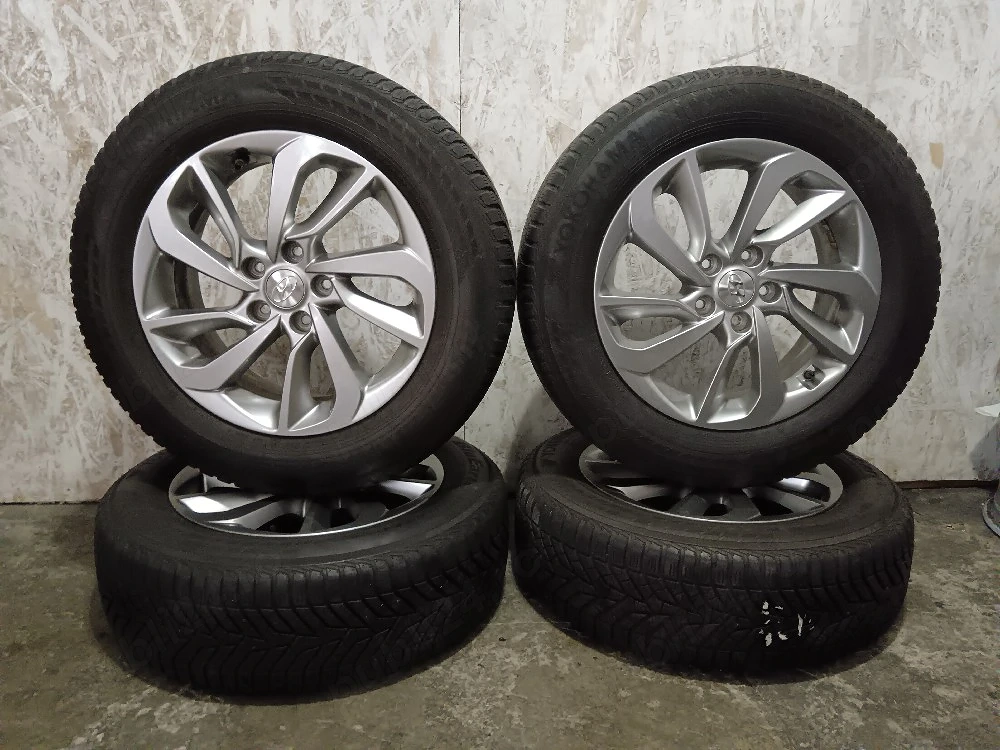 Set jante cu anvelope 225/60/17 iarna prindere 5*114.3 et 51 originale Hyundai,KIA,Mazda,Nissan,Daci