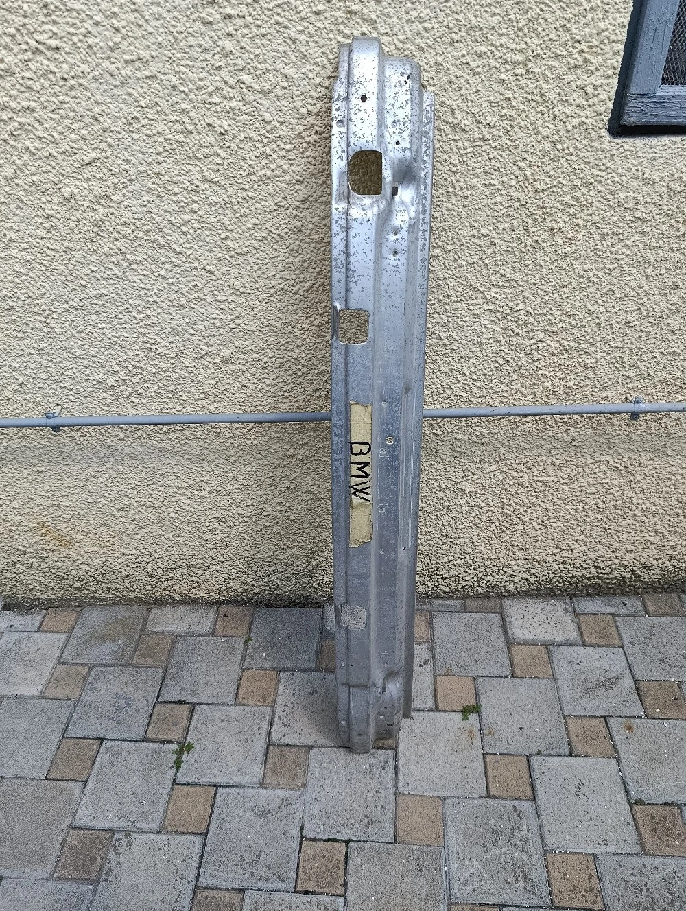 bară aluminiu BWM ( nu trimit prin curier )