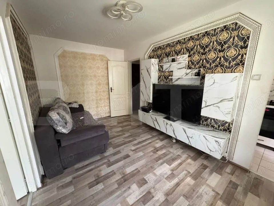 Apartament 2 camere  | Micro 6, Hunedoara | Complet renovat si Mobilat