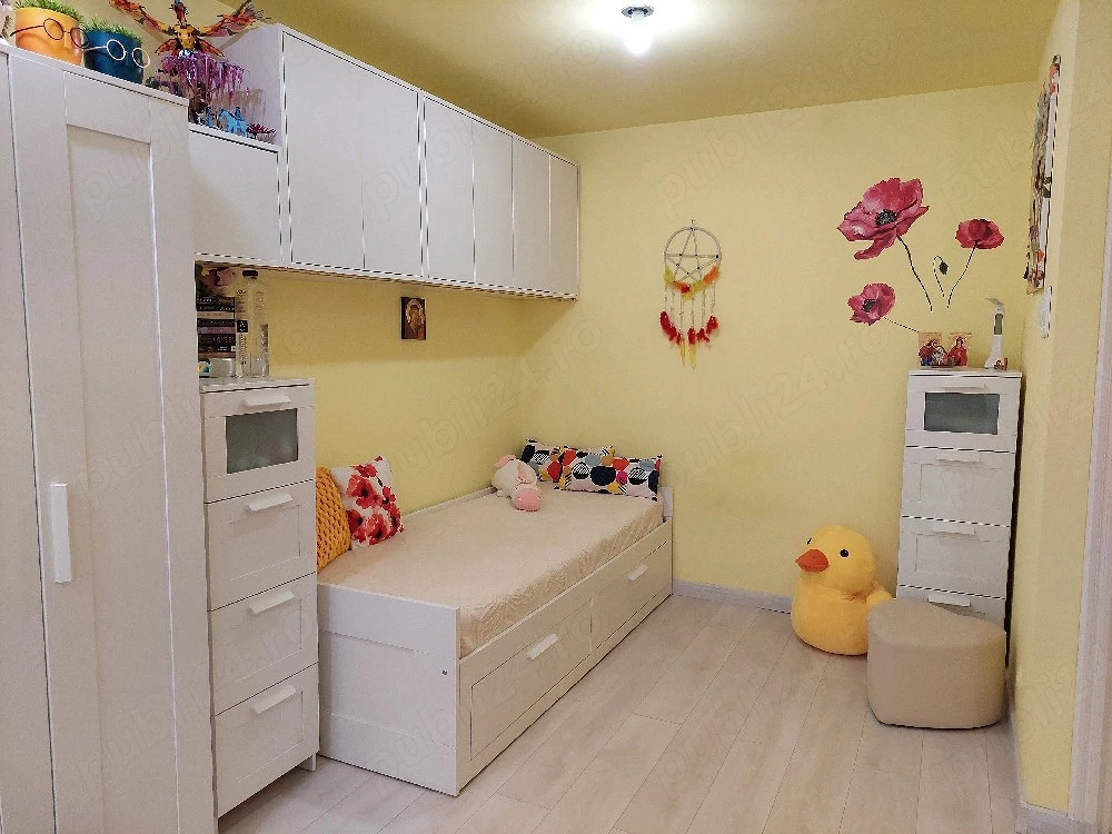 Apartament de vanzare, modern si mobilat
