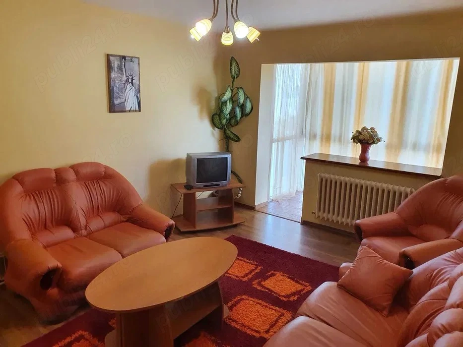 Proprietar Inchiriez apartament 2 camere plus living