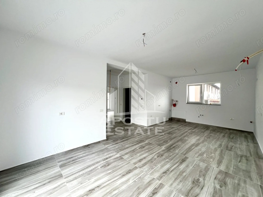 Casa individuala de vanzare pe parter, curte proprie, zona Sanandrei