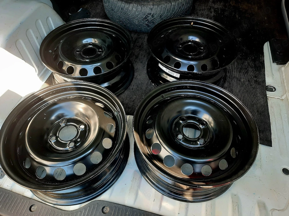 4 jante tabla noi 15" de Logan, Sandero, Clio
