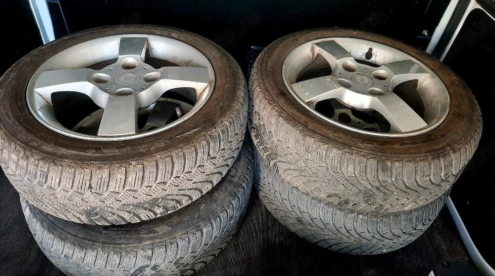 4 roti aliaj 4x114,3 Smart Forfour cu 185/55R15 M+S