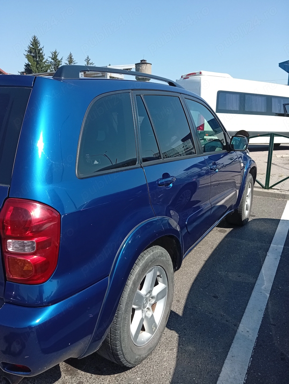 Vând Toyota rav 4..4*4 