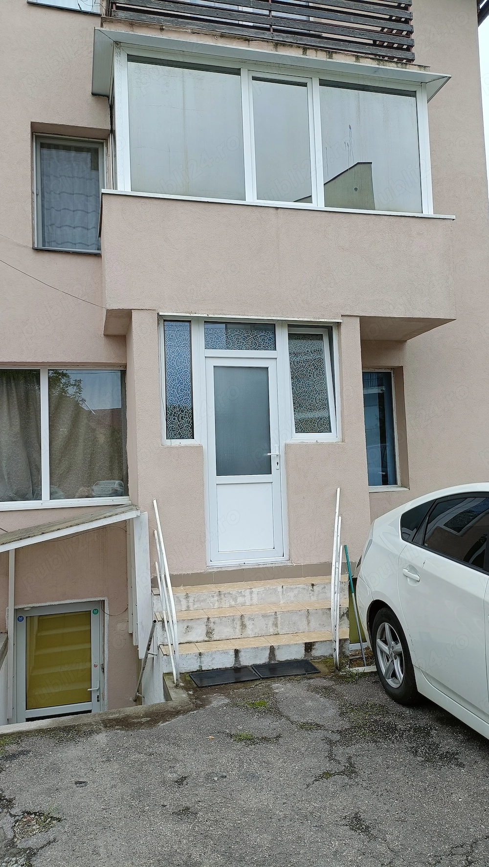 Dau in chirie apartament cu o camera 