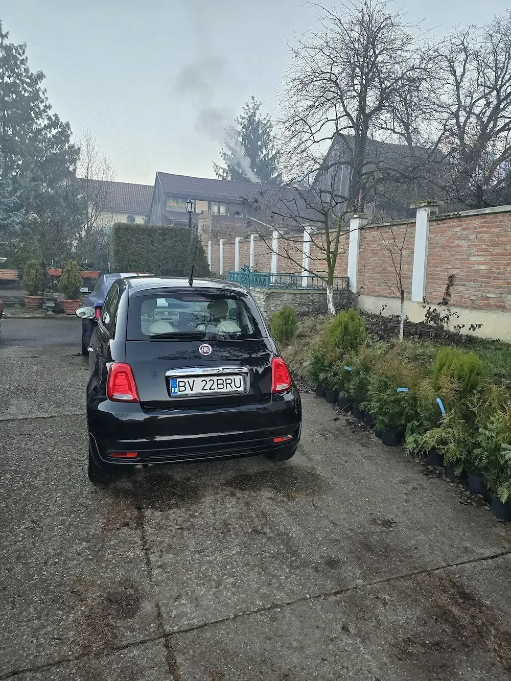 Vand Fiat 500, an fabr.2009,1242cm3,benzina,E5,126000km,negru,cutie manuala,volan stg.piele,itp2027