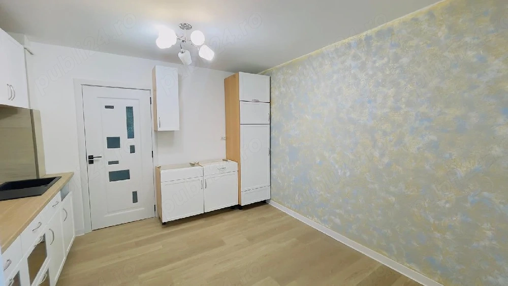 Vand Apart 2 Cam ,Et 2 ,Dec ,favorit ,Renovat ,68.900  Euro neg 