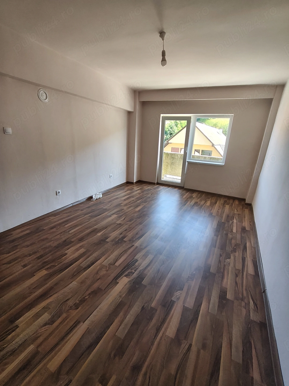 Vând apartament in Abrud, Alba 