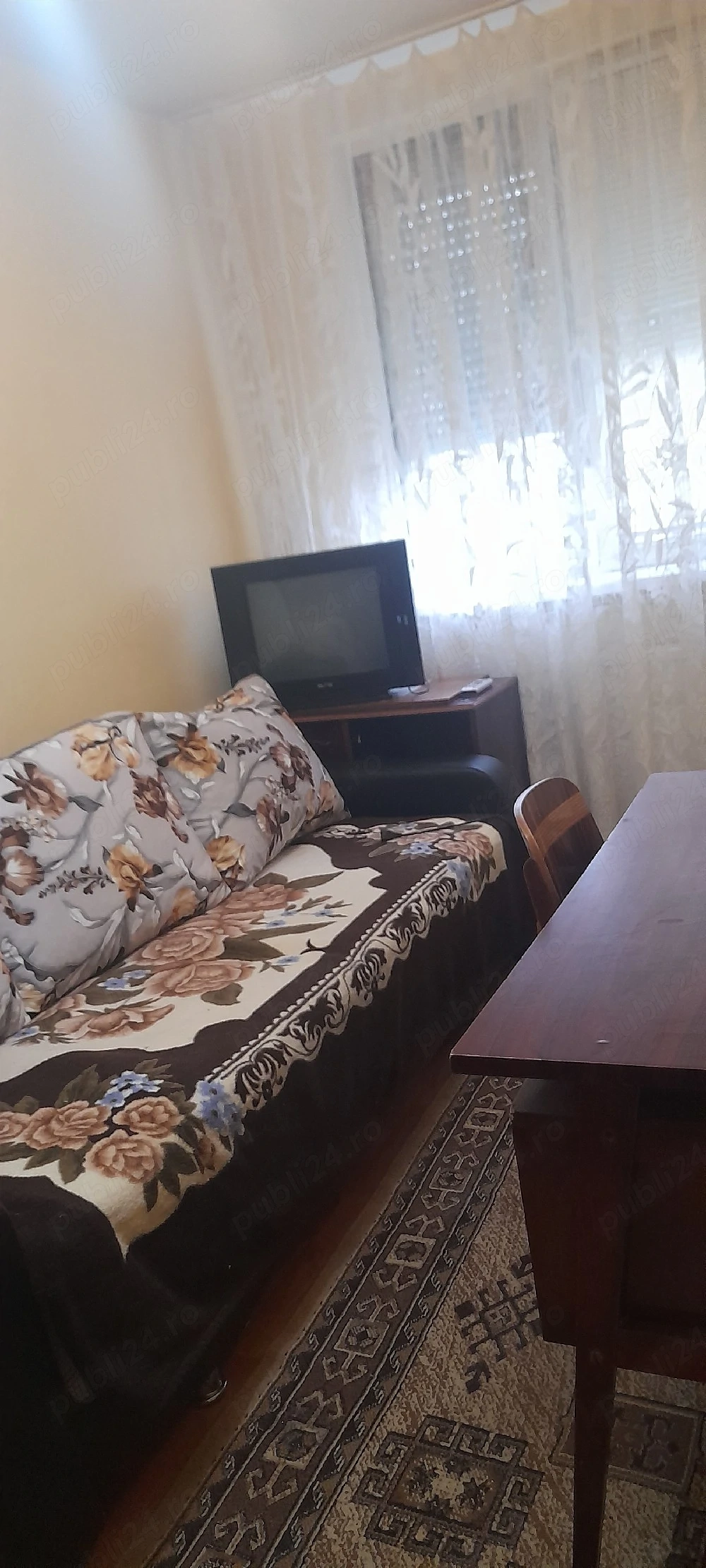 Inchiriez apartament 3 camere Tiglina1