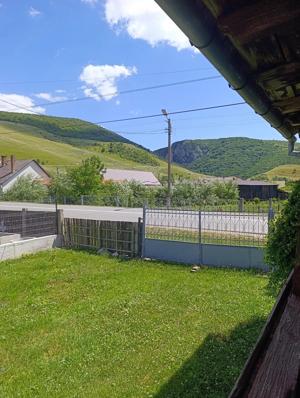 Vand casa cu teren 3040 mp, Petrestii de Jos, Cluj