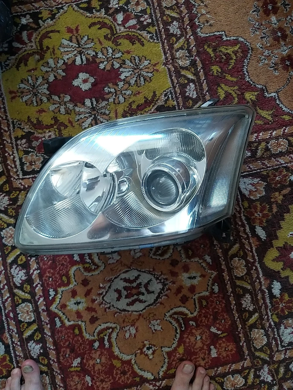 far Toyota ( nu trimit prin curier )