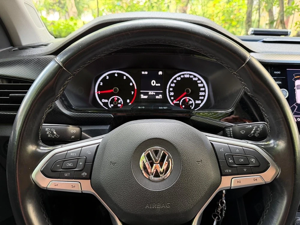 Volkswagen T-Cross 1.0 TSI (115 CP)