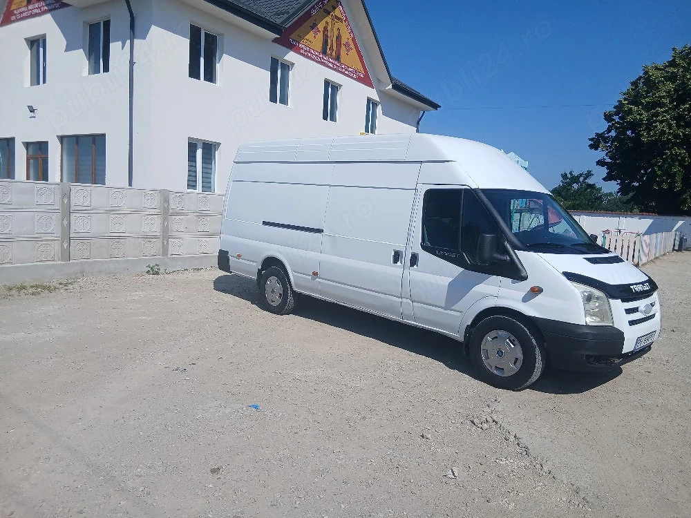 Vând Ford Transit