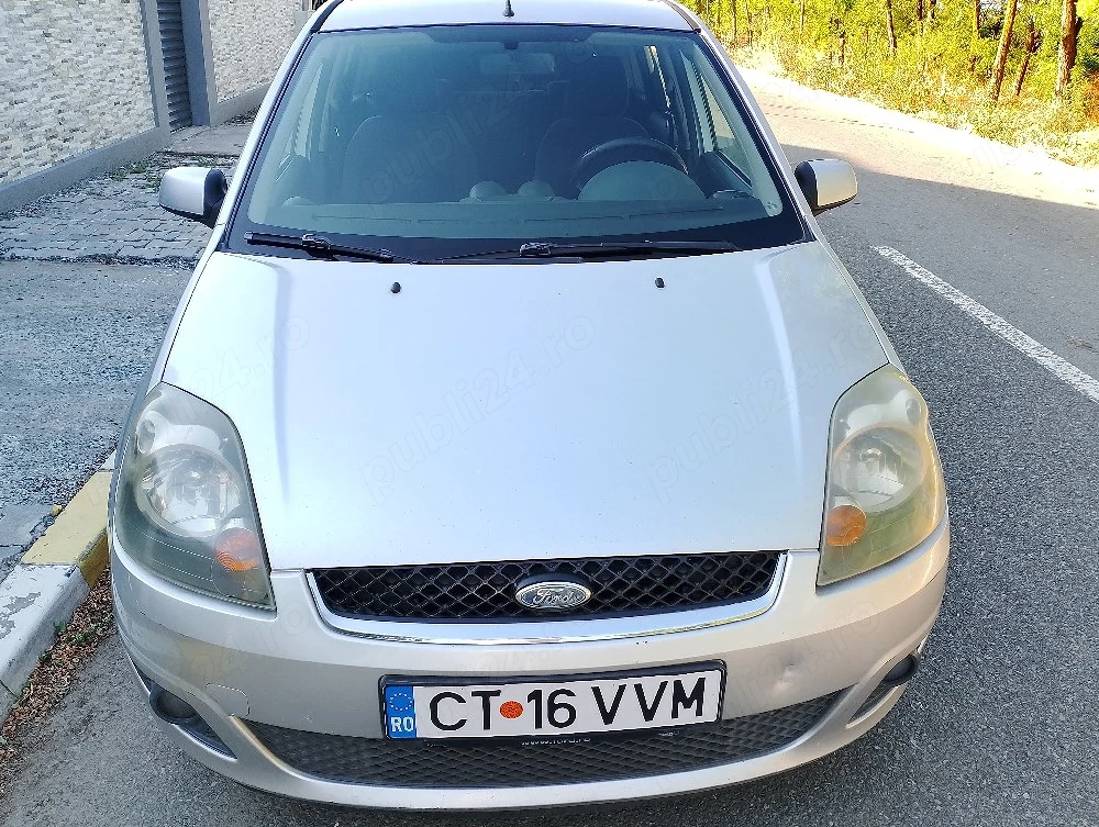 Vând Ford Fiesta 2006 1.4 16v