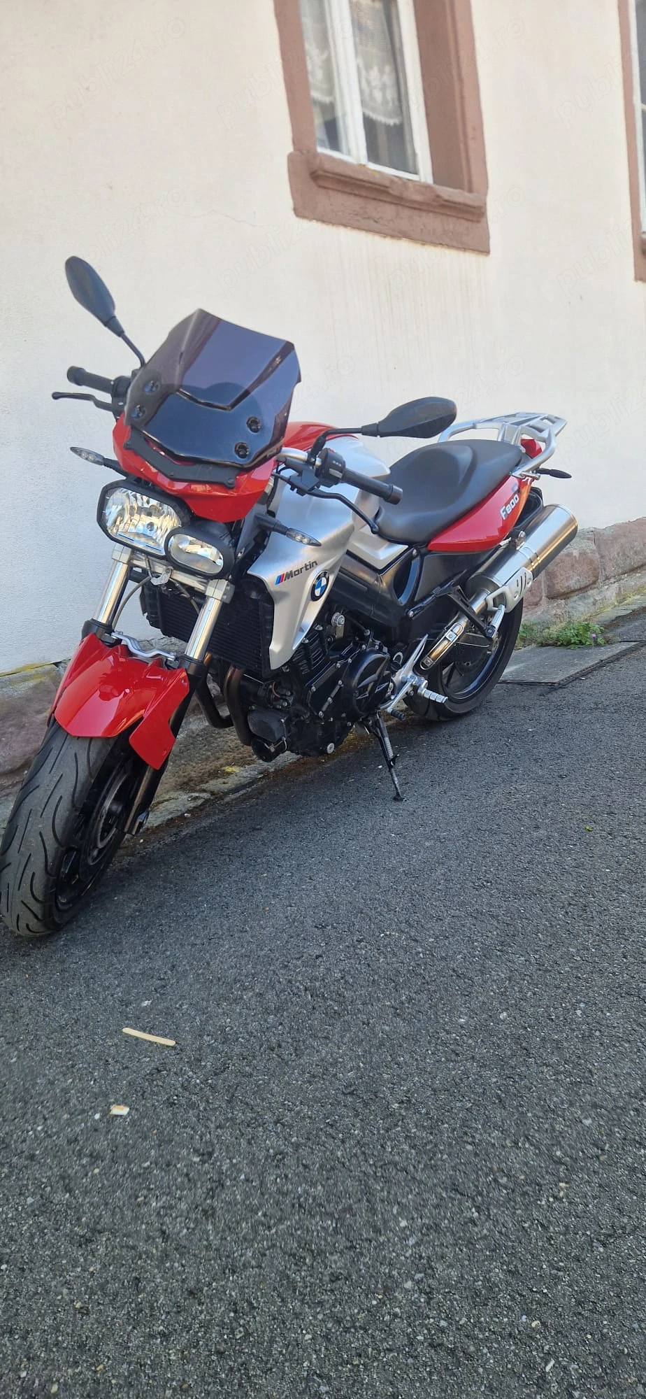 Vând motocicleta BMW F800R an fabricație 2012 pret negociabil 4350 euro,recent adusă în țară și înma